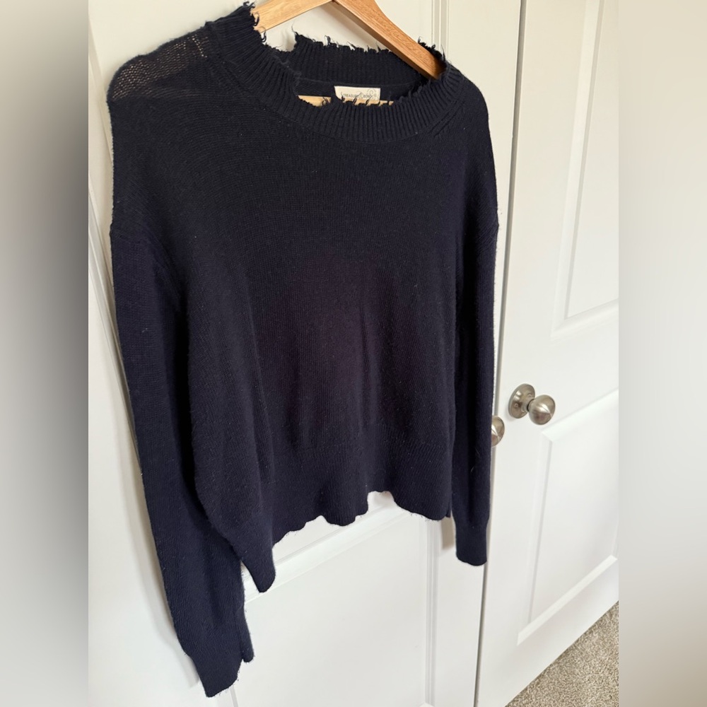Treasure Bond Women's Distressed Sweater in Navy Size M - Picture 2 of 6